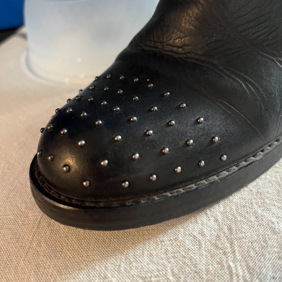 SOLD! Black leather booties, Size 9 - Picture 2 of 11